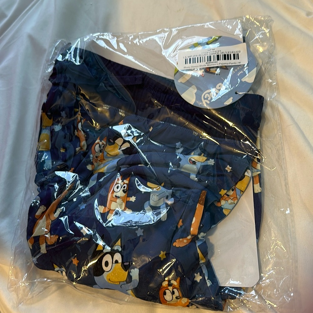 Women’s bluey pajama pants size Medium